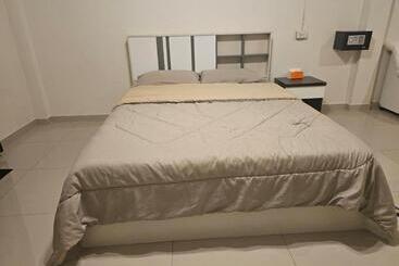 Hotelli Cozy Guesthouse