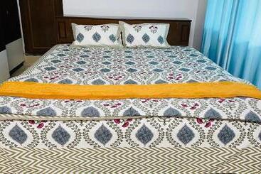 Pension Debarhshree Ashiyana