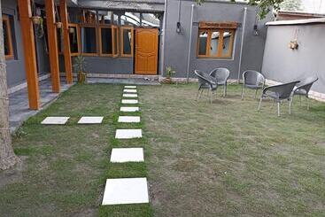 Majatalo The Vintage Guest House Skardu