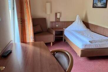 Отель Haus Berrenrath