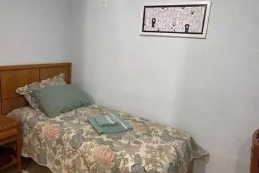 ユースホステル Quitinetes Em Araraquara