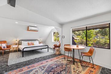 酒店 Basecamp Lodge