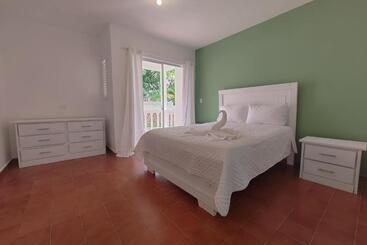 فندق Grand Village & Kite Club