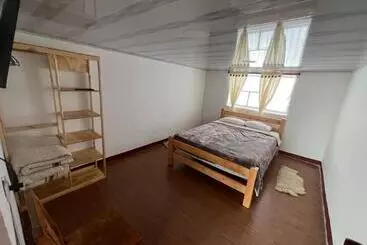 ペンション Güicani Hostel