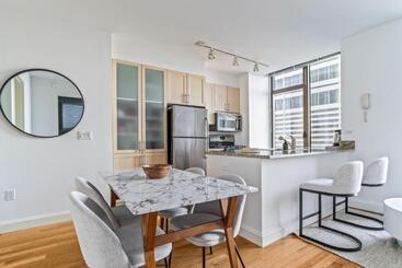 膳宿费 Lux Room With Shared Bath Apt