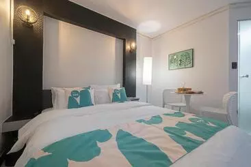 By Ths Shine Hotel Incheon