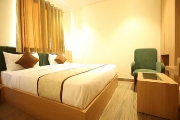 Hotell Nayyar Regency Inn Near Amritsar Bus Station
