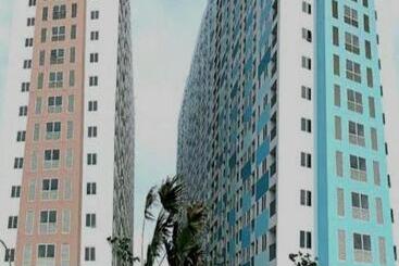 Hotel Oyo 94050 Happy Room