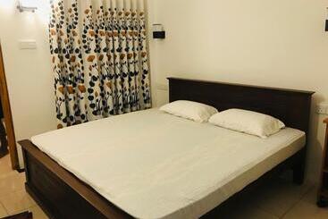 펜션 Sithma Villa Ahangama