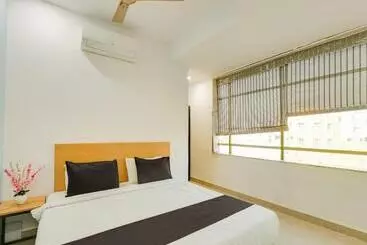 Super Townhouse Qualia Prime Hotel Near Nexus Mall