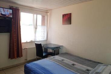 Bed & Breakfast Hôtel Gîte Rural à 3 Km De Delémont