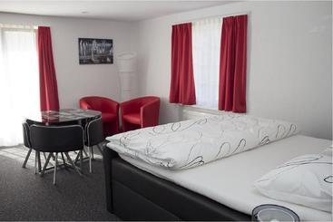 هتل Hôtel Du Chasseur