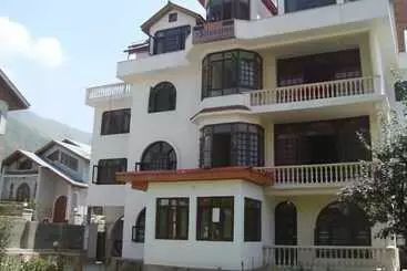 Hotel Silverine Srinagar