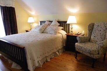 The Colonel S In B&b