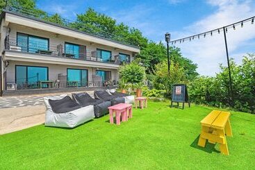 Sokcho Donbangseock Pension