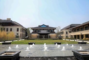 Hotel Howard Johnson By Wyndham Bole Plaza Chengwu