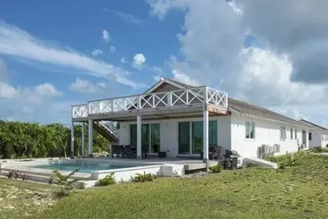 La Bougainvillea Hotel And Villas