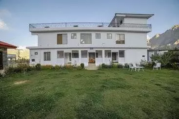 هتل Roomph Premium Al Noor Airport Road