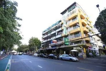 هتل Thara House
