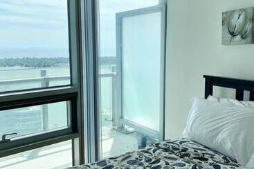 Szálloda Ihost Suites Downtown Toronto