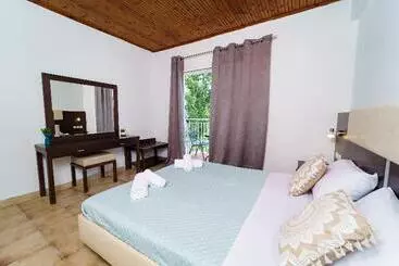Mayo Rooms