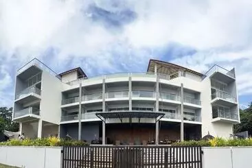 Hotelli Mazarine Surf Suites