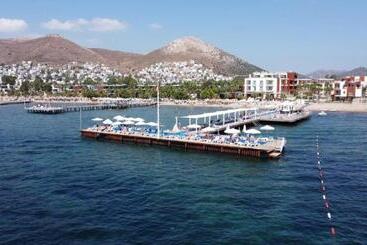 酒店 Sundance Suites