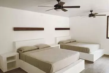 ペンション El Ranchito Surfcamp