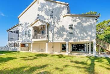 Dom wiejski Beachfront St Teresa Home W/ Gulf Coast Views!