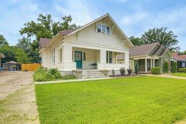 کلبه Memphis Home W/ Ping Pong ~ 4 Mi To Beale Street!