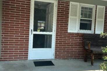 Motelli Plain Kate S Inc