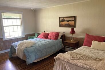 Motel Plain Kate S Inc