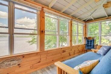 Androscoggin Lakefront Cottage, Boat Dock & Views!