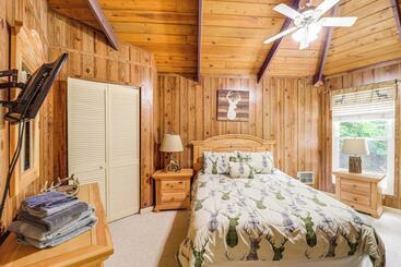 Сельский дом Beech Mountain Cabin W/ Deck, Grill: Ski + Hike!