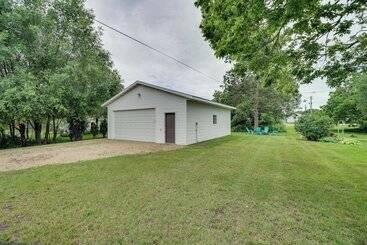Hus på landet Charming Pepin Home Near Mississippi River!