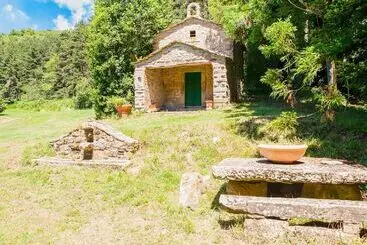 コテージ Eremo Di Fieri