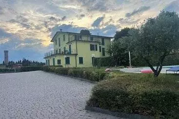 ホテル Albergo Quattro Pini