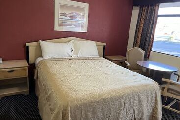 مُتل Economy Inn