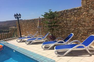 Bed and Breakfast Orchids House