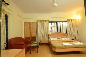 בית מלון כפרי Pooja International