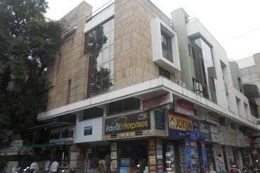 Отель Pooja International