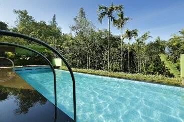 ホテル Spice Grove