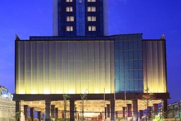 Hotel Swissbelinn Karawang