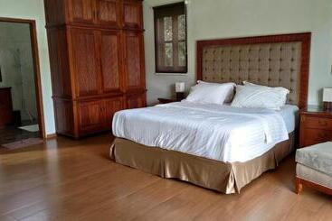 אתר נופש The Gecho Inn Country