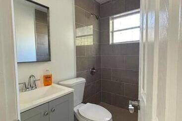 بنسيون Praga S House