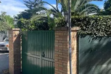 ペンション Il Sorriso Di Fregene