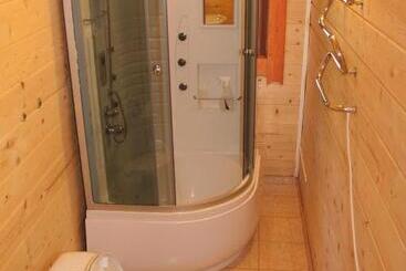 هتل On Dovbush Path