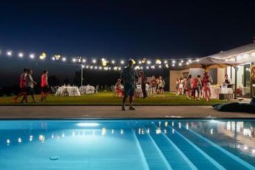 مبيت وإفطار Villa Pirello