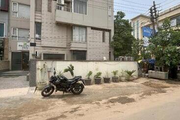 هتل Pacific Inn Green, Gurgaon