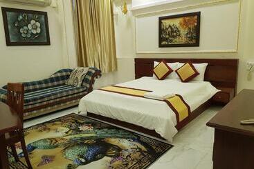 هتل آپارتمان Kim Cuong   Hotel Near Tan Son Nhat Airport